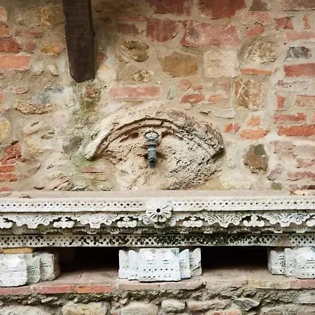 Tirisondola Country house