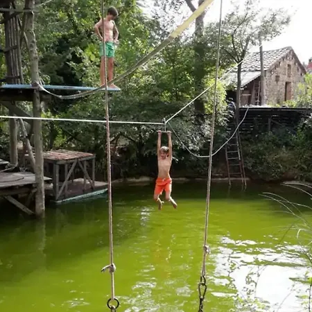 منزل ريفي Tirisondola